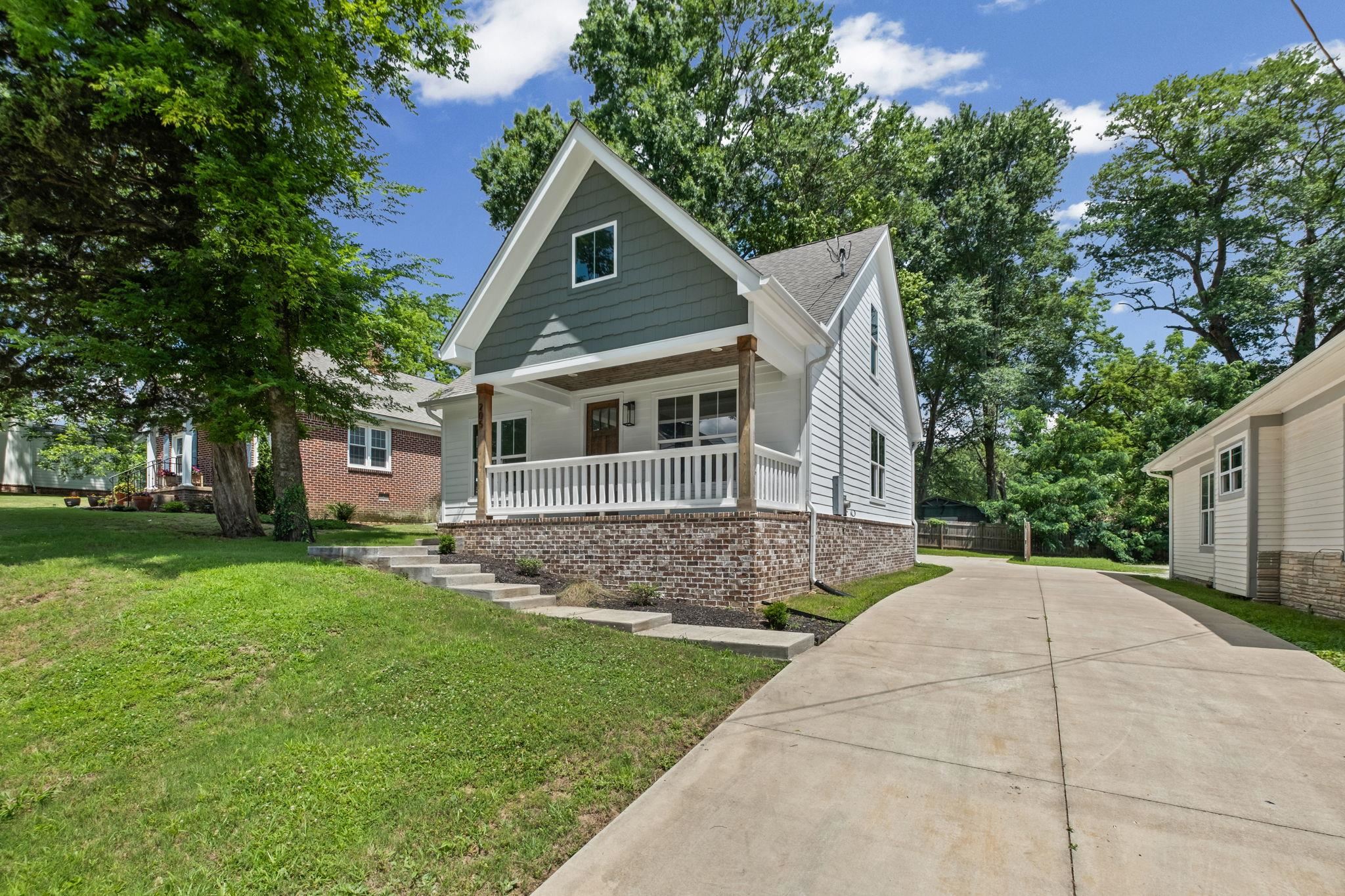 205 McCowat Street Jackson, TN 38301 - Photo 2 of 26