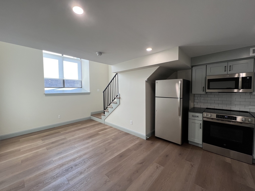 160 Seabury Street, Unit 22 Fall River, MA 02720 - Photo 6 of 13