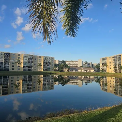 $2,000 | 200 Southeast 5th Avenue, Unit 307, Dania Beach, FL 33004