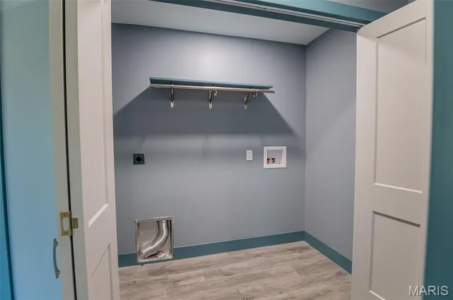 $349,900 | 6517 Highway Vv, Licking, MO 65542