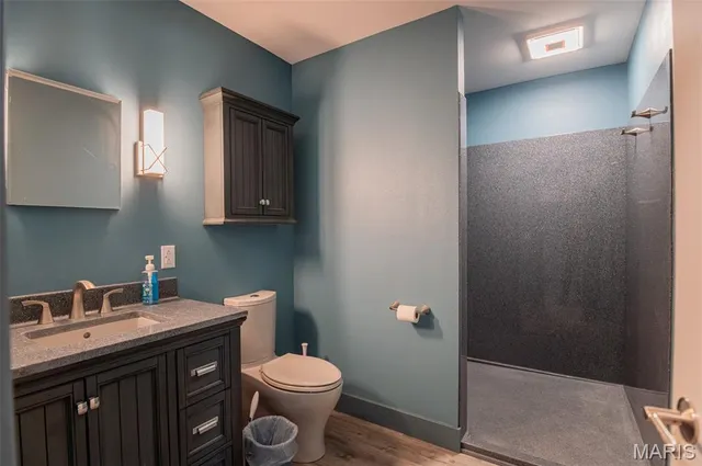 $349,900 | 6517 Highway Vv, Licking, MO 65542