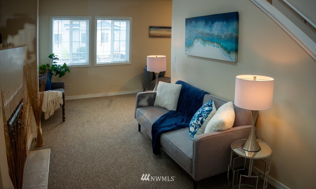 2731 Diamond Loop Milton, WA 98354 - Photo 7 of 28 a living room with furniture and a window