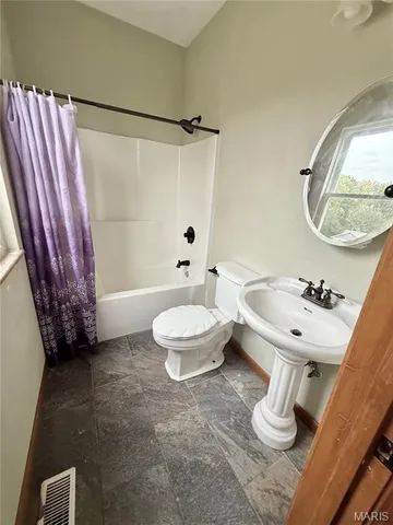 $3,200 | 205 Paul Place, Lebanon, IL 62254