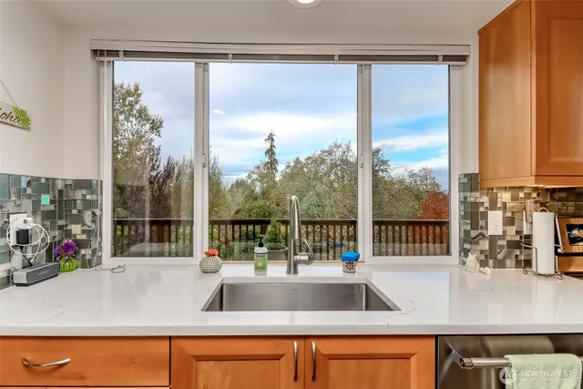 $750,000 | 29419 4th Avenue South, Federal Way, WA 98003