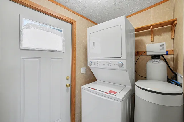 $200,000 | 9912 South Mission Road, Shepherd, MI 48883