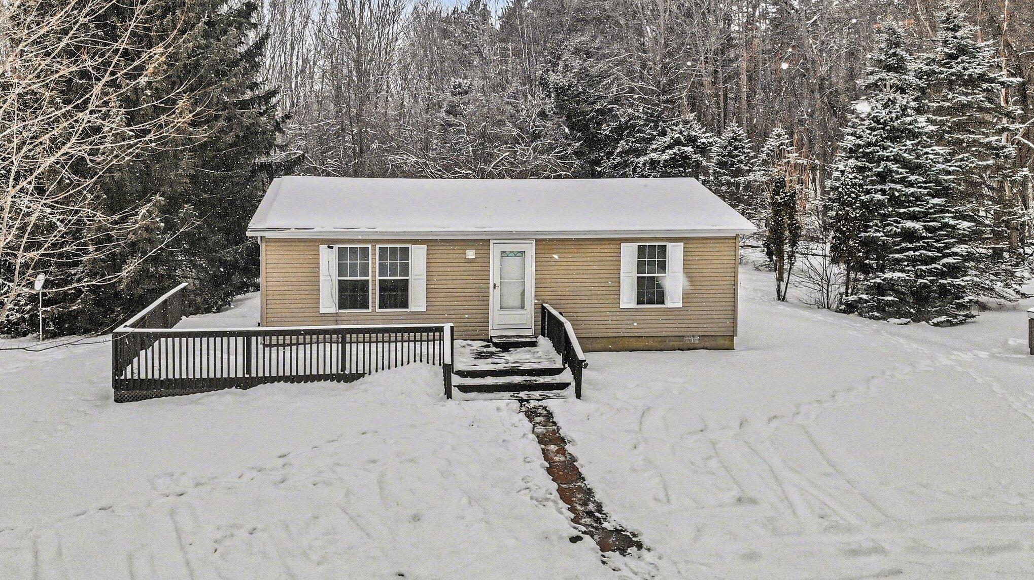 9912 South Mission Road Shepherd, MI 48883 - Photo 13 of 27 021_file_5773