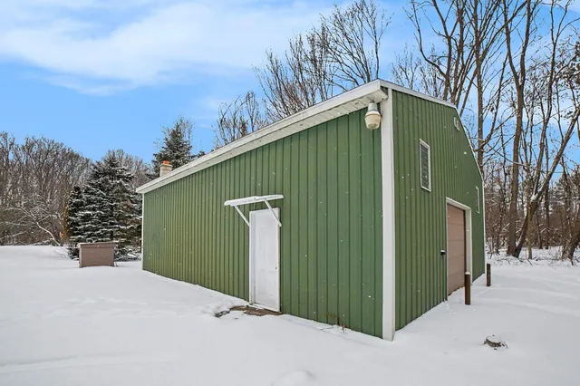 $200,000 | 9912 South Mission Road, Shepherd, MI 48883