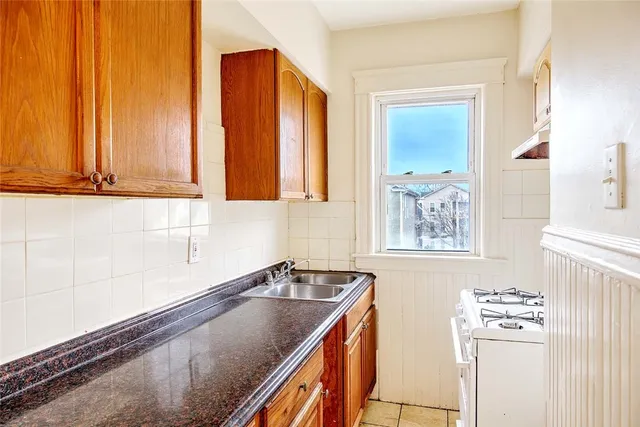 $1,500 | 80 Ontario Street, Unit 3, Providence, RI 02907