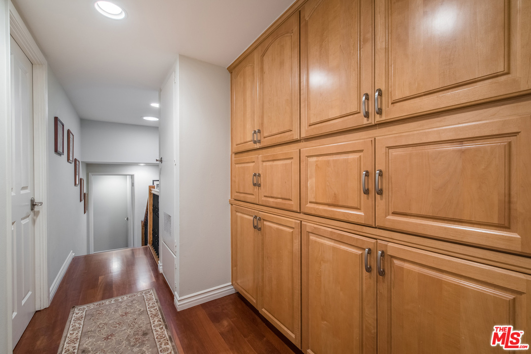 13224 Admiral Avenue, Unit D Marina del Rey, CA 90292 - Photo 21 of 28