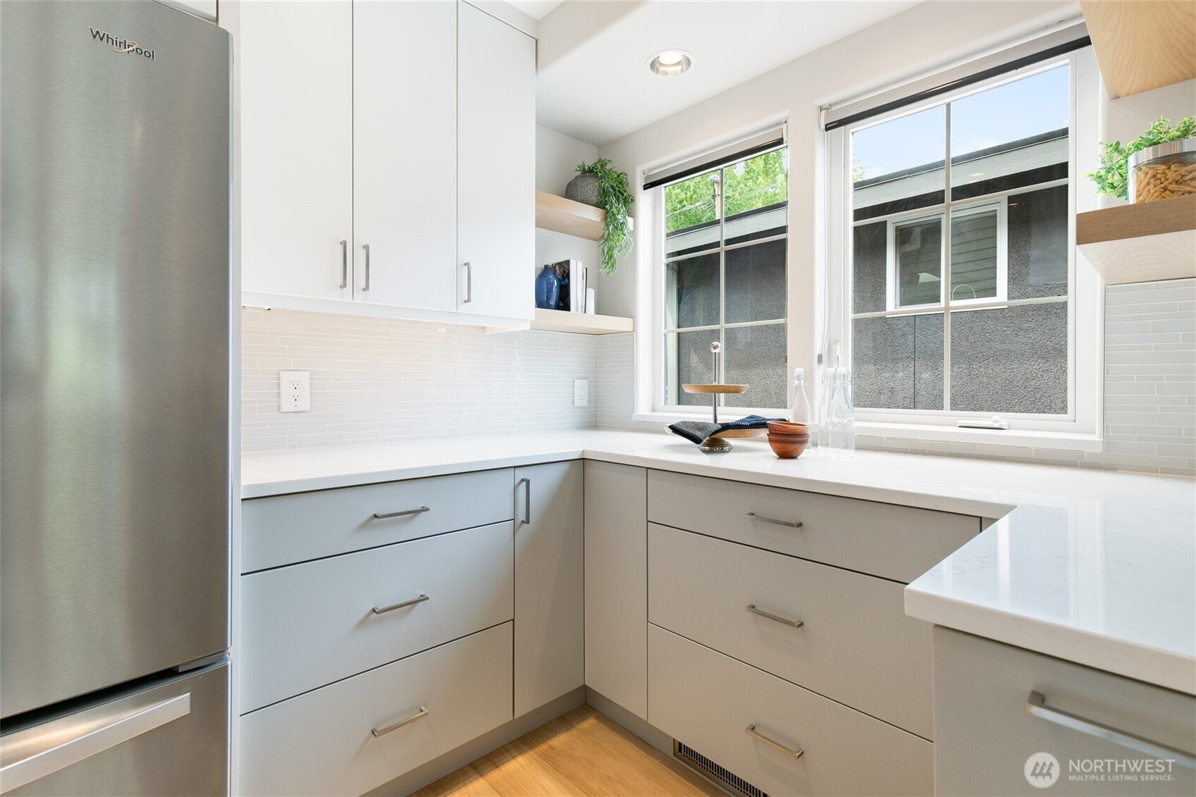 436 27th Avenue East Seattle, WA 98112 - Photo 16 of 40