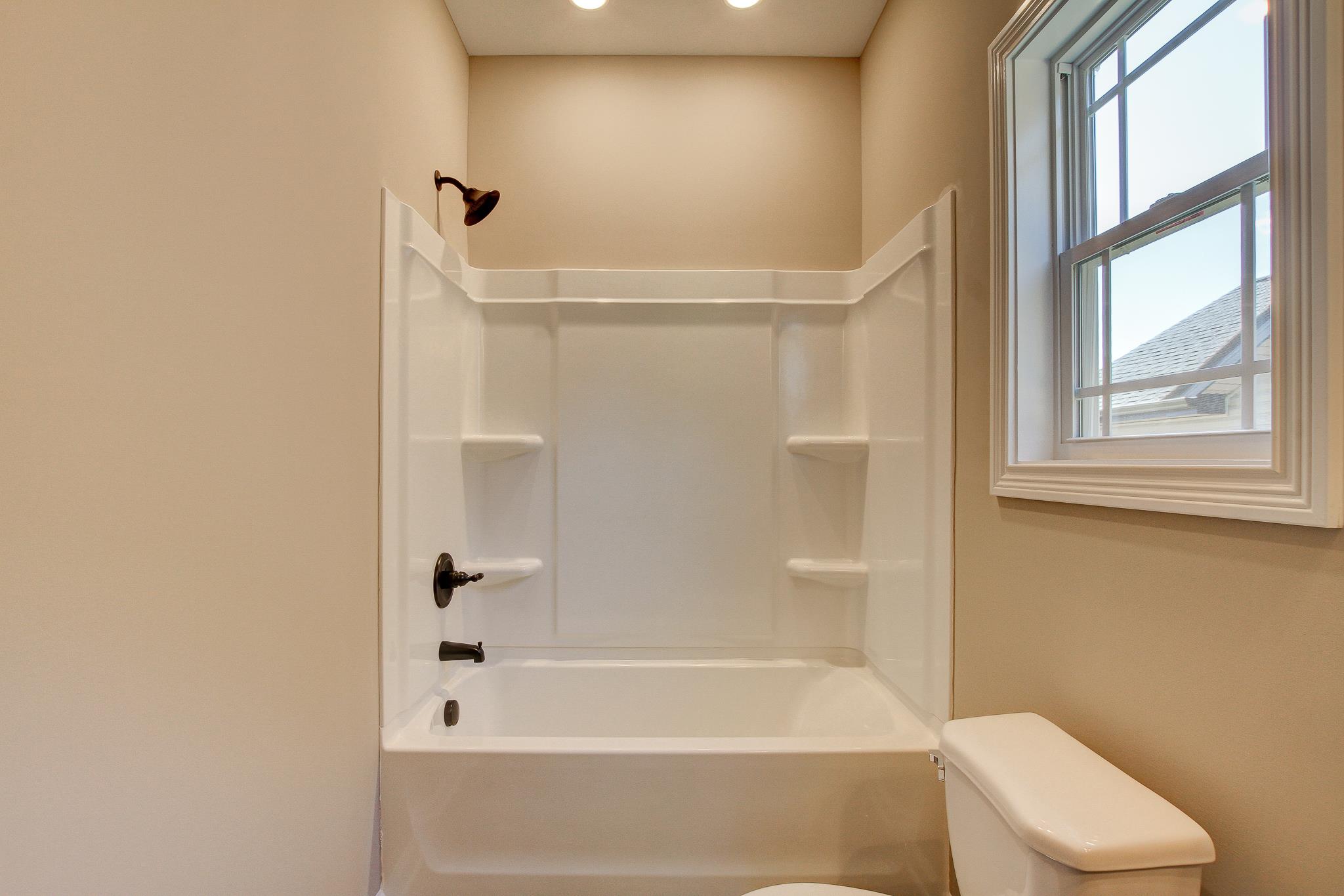 1808 Rains Road Clarksville, TN 37042 - Photo 17 of 26 Gallery Image 17