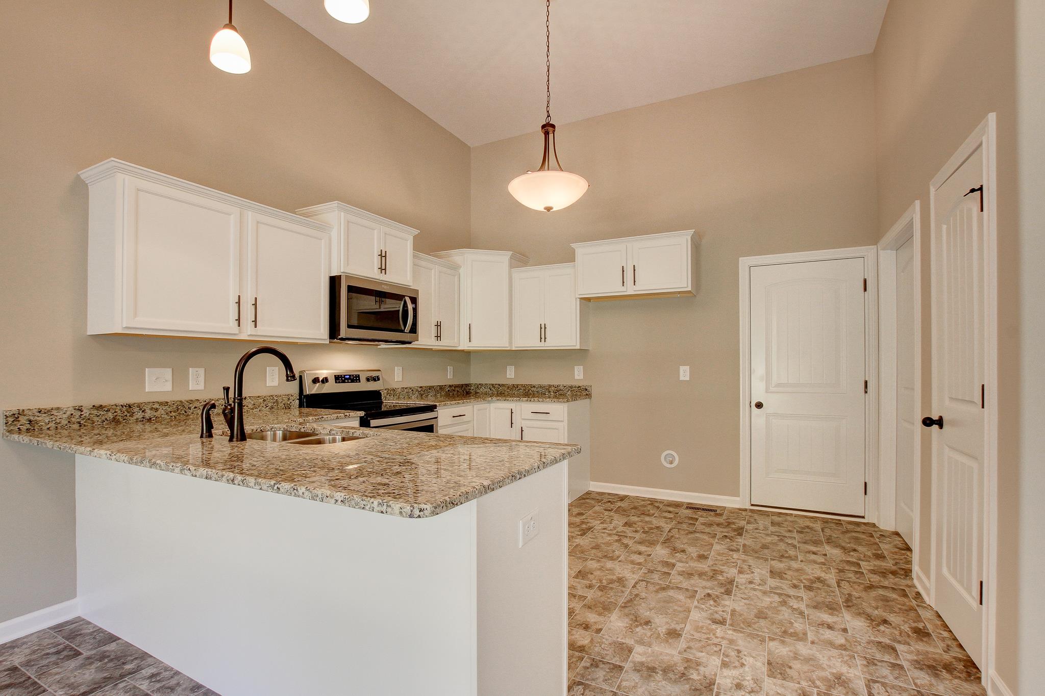 1808 Rains Road Clarksville, TN 37042 - Photo 7 of 26 Gallery Image 7
