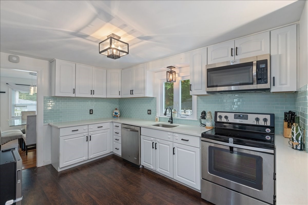 254 Cambridge Road Woburn, MA 01801 - Photo 10 of 32 Gallery Image 10
