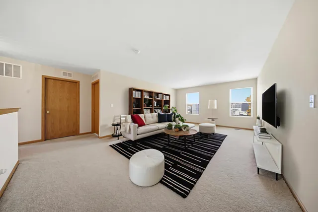 $425,000 | 700 Brighton Drive, Pingree Grove, IL 60140