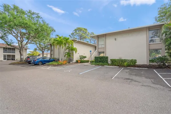 $199,000 | 2121 Wood Street, Unit A103, Sarasota, FL 34237