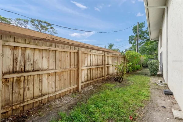 $199,000 | 2121 Wood Street, Unit A103, Sarasota, FL 34237