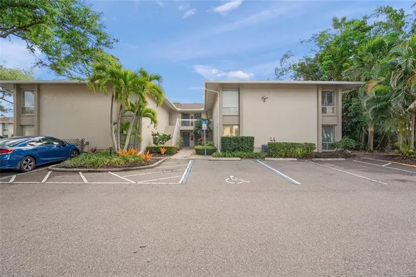 $199,000 | 2121 Wood Street, Unit A103, Sarasota, FL 34237