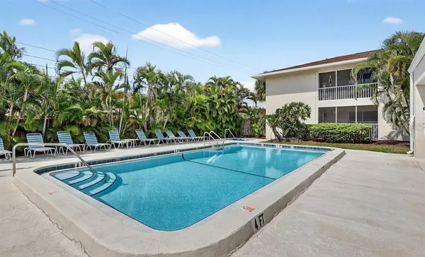 $199,000 | 2121 Wood Street, Unit A103, Sarasota, FL 34237