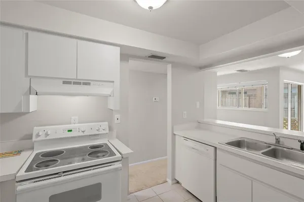 $199,000 | 2121 Wood Street, Unit A103, Sarasota, FL 34237
