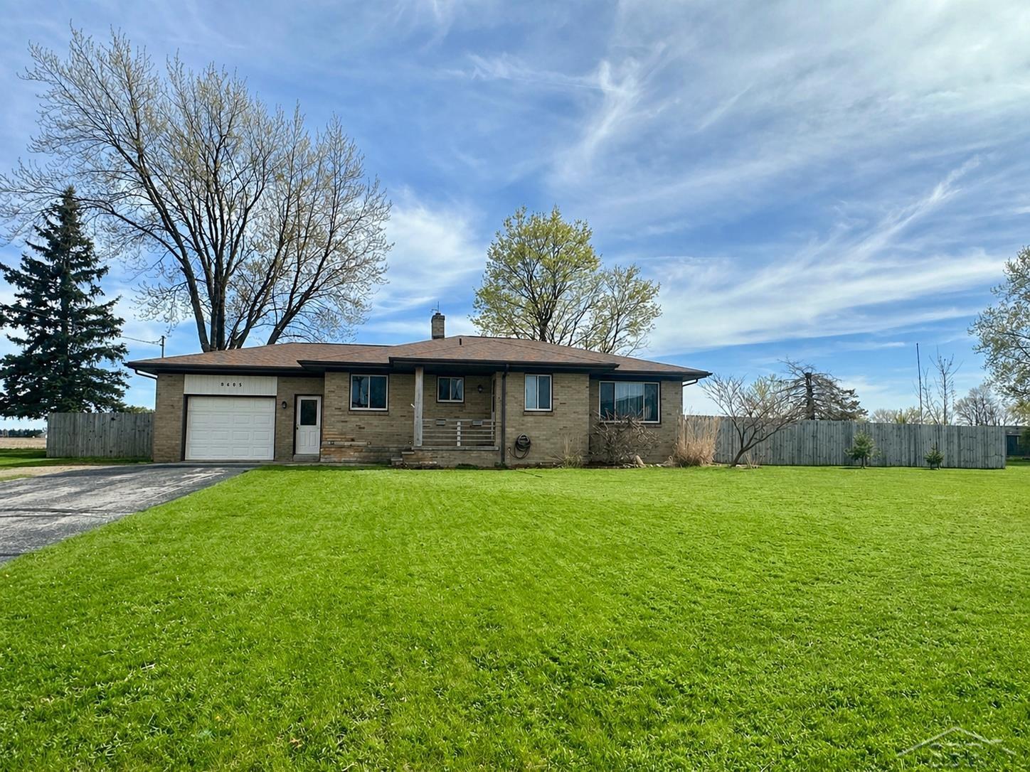 8685 Sanilac Road Vassar, MI 48768 - Photo 2 of 22