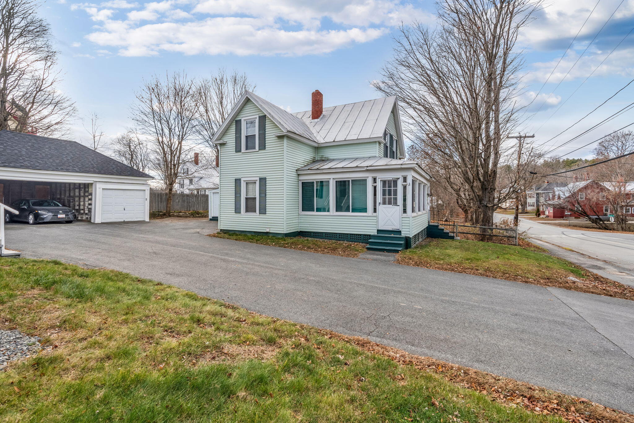 26 Pleasant Street Skowhegan, ME 04976 - Photo 4 of 44 32-web-or-mls-26-pleasant-st