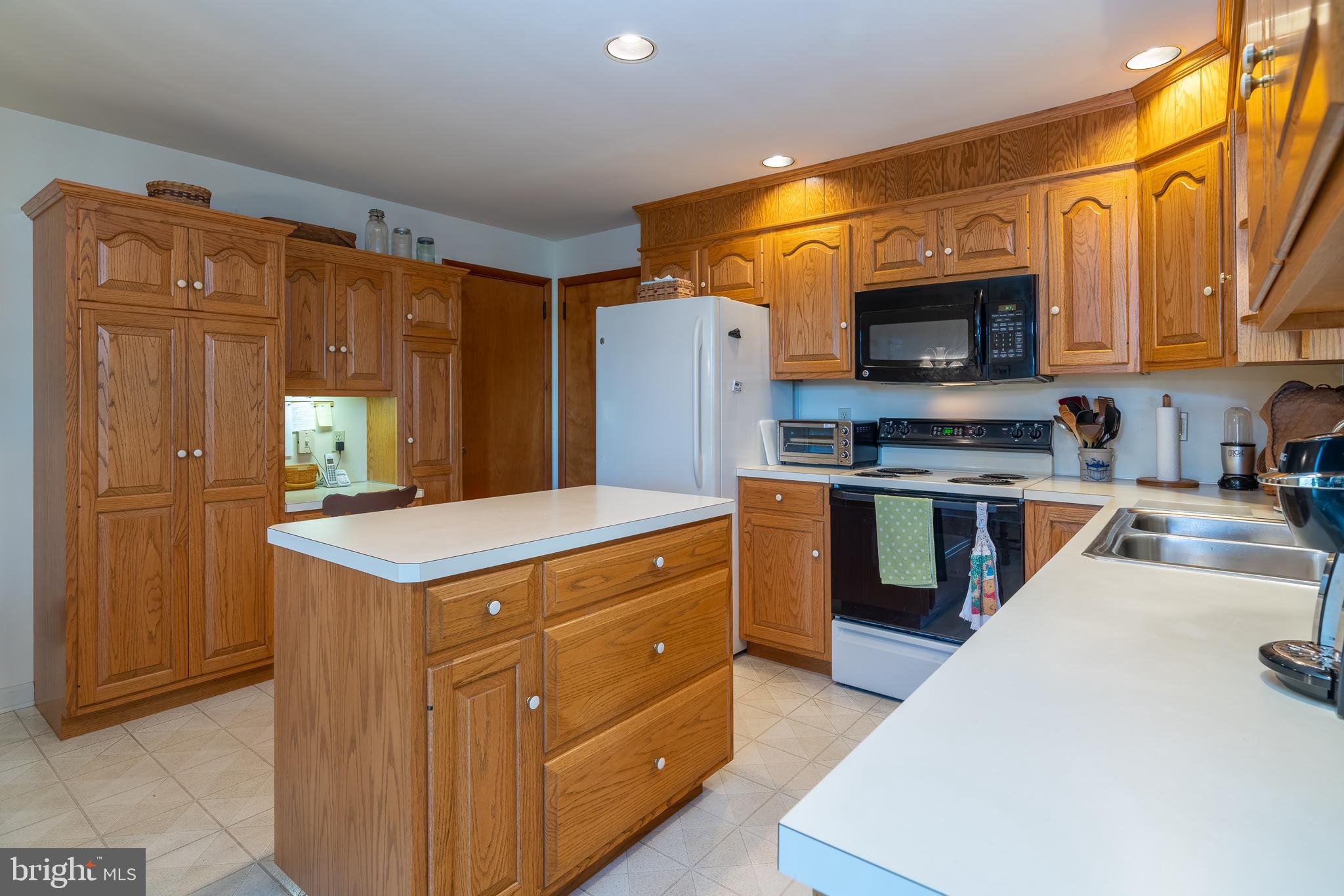 836 Brunnerville Road Lititz, PA 17543 - Photo 13 of 36 Gallery Image 13