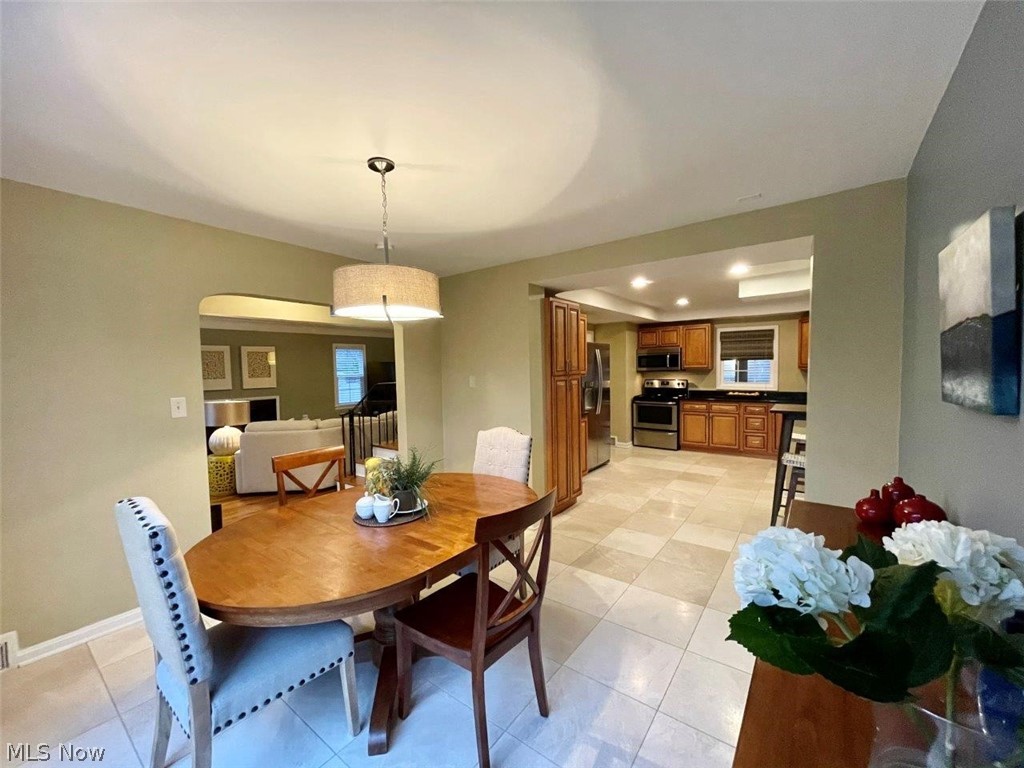3802 Bushnell Road Cleveland, OH 44118 - Photo 5 of 18 Gallery Image 5