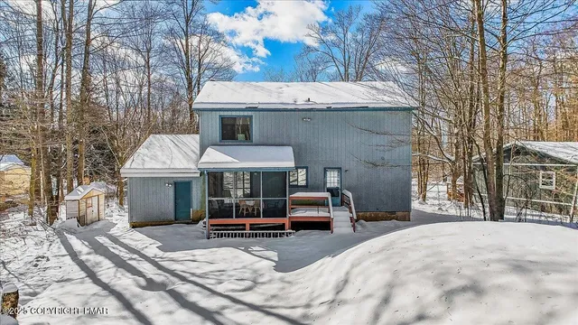 $329,900 | 5151 Cresco Drive, Pocono Lake, PA 18347