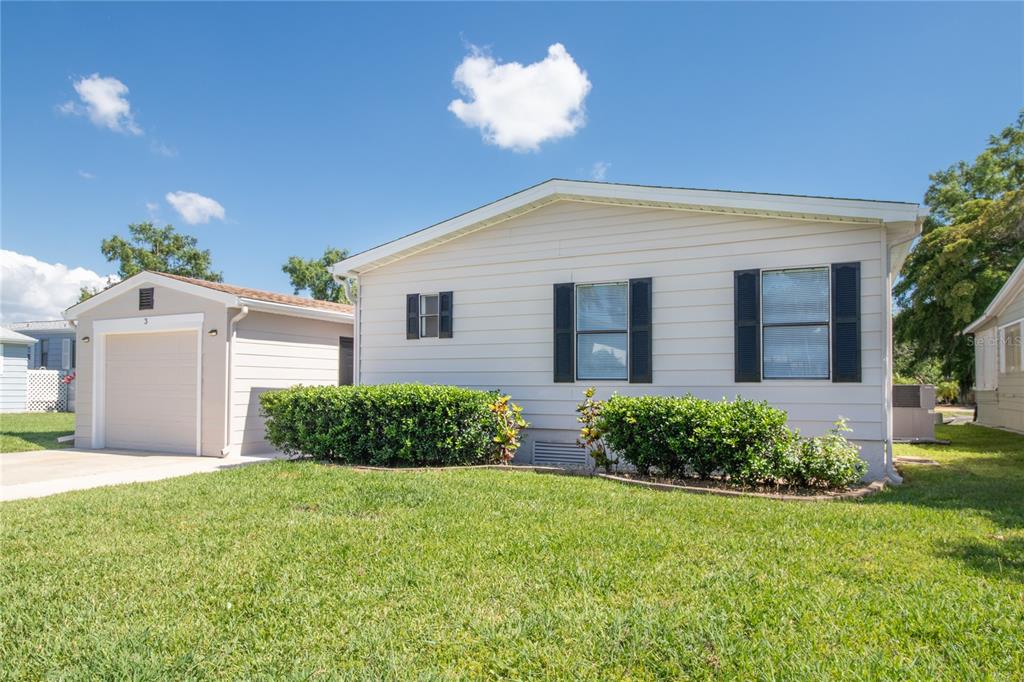 3 Meadow Circle Ellenton, FL 34222 - Photo 3 of 57