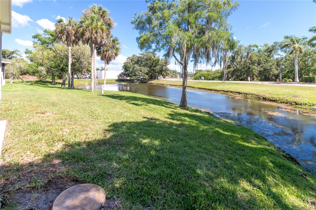 3 Meadow Circle Ellenton, FL 34222 - Photo 9 of 57