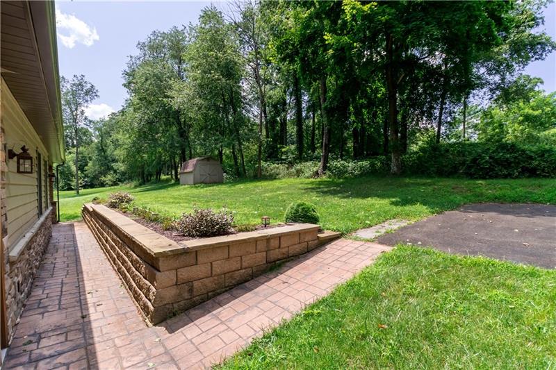 4306 National Pike Farmington, PA 15437 - Photo 18 of 25