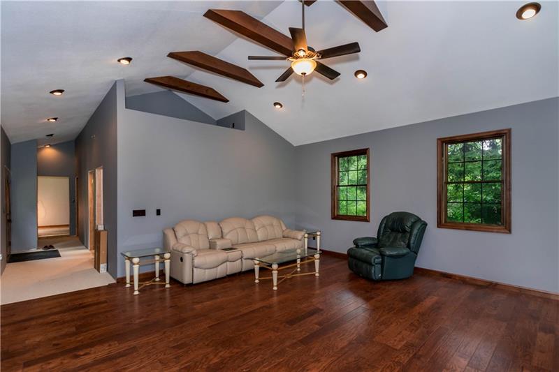4306 National Pike Farmington, PA 15437 - Photo 4 of 25