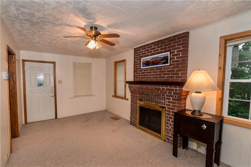 4306 National Pike Farmington, PA 15437 - Photo 5 of 25
