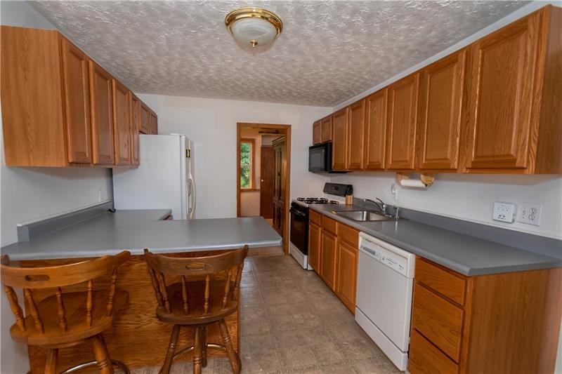 4306 National Pike Farmington, PA 15437 - Photo 6 of 25
