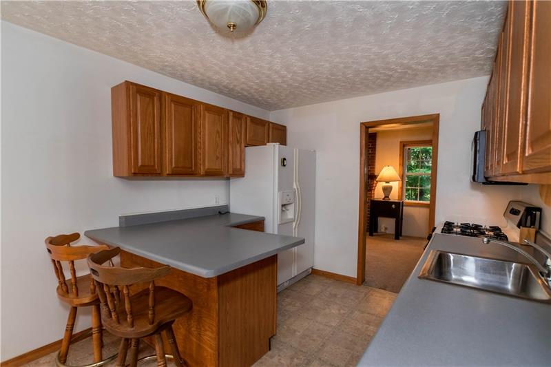 4306 National Pike Farmington, PA 15437 - Photo 7 of 25