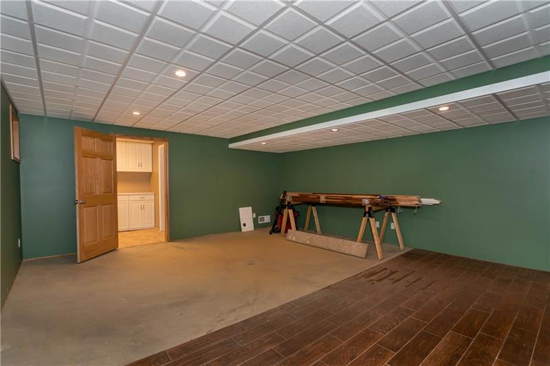 4306 National Pike Farmington, PA 15437 - Photo 9 of 25