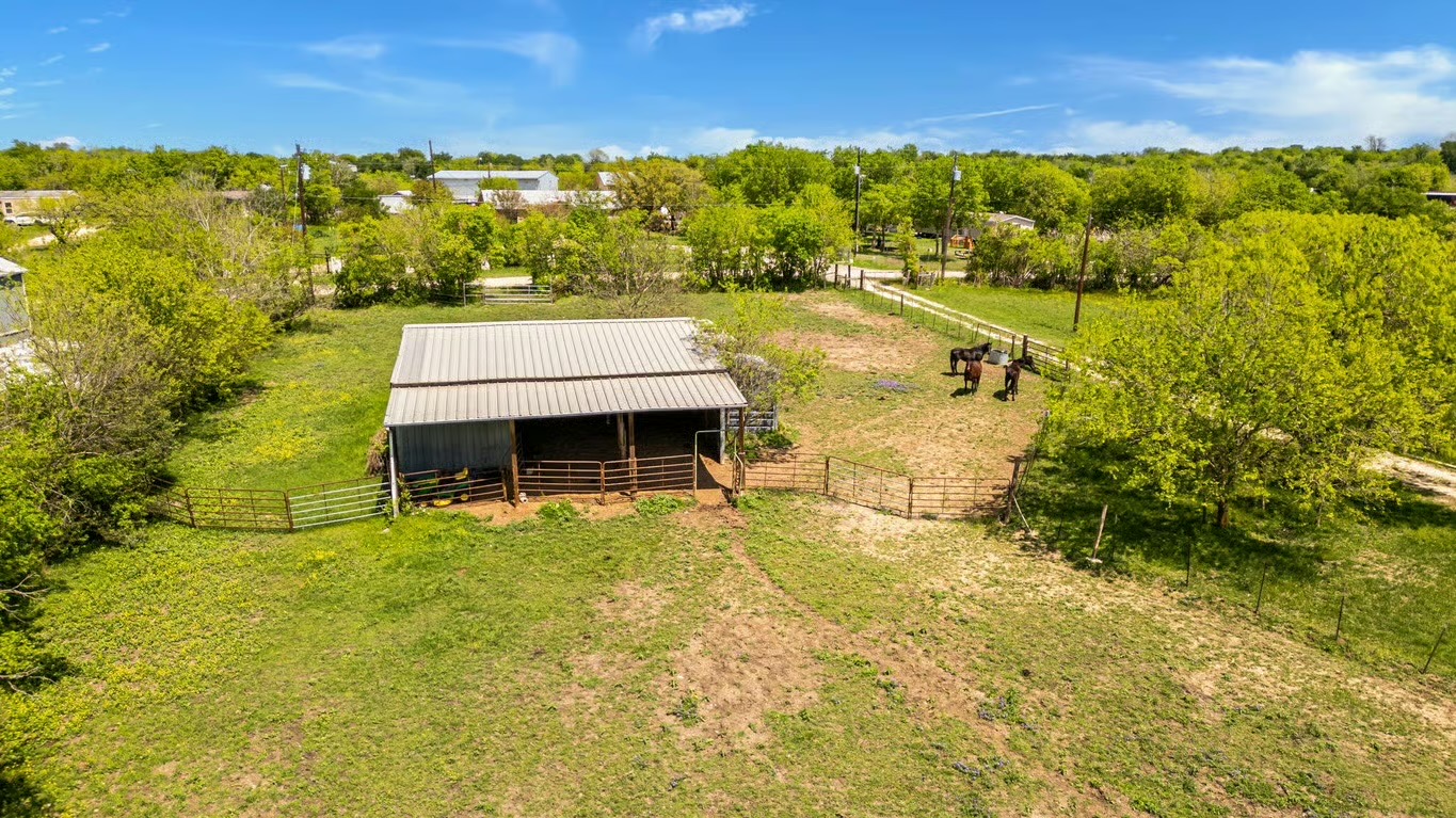 13484 Avis Road Dale, TX 78616 - Photo 31 of 39