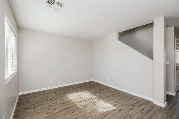 $2,005 | 1836 East Silversmith Trail, San Tan Valley, AZ 85143