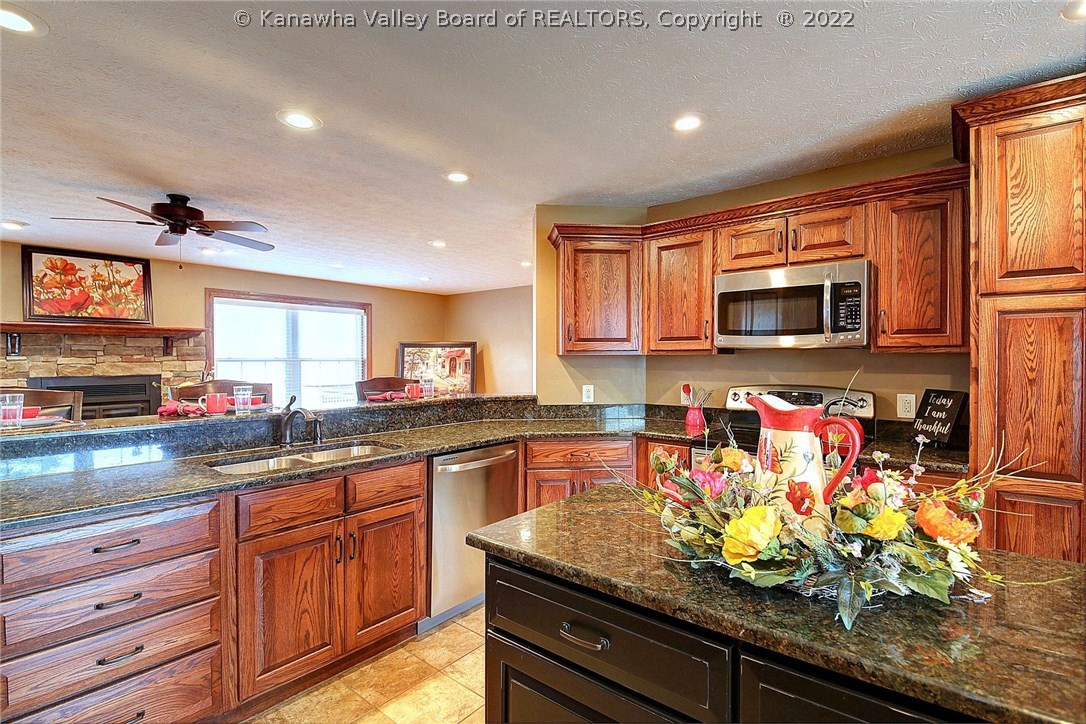 2415 Evergreen Road Fraziers Bottom, WV 25082 - Photo 12 of 30 Gallery Image 12
