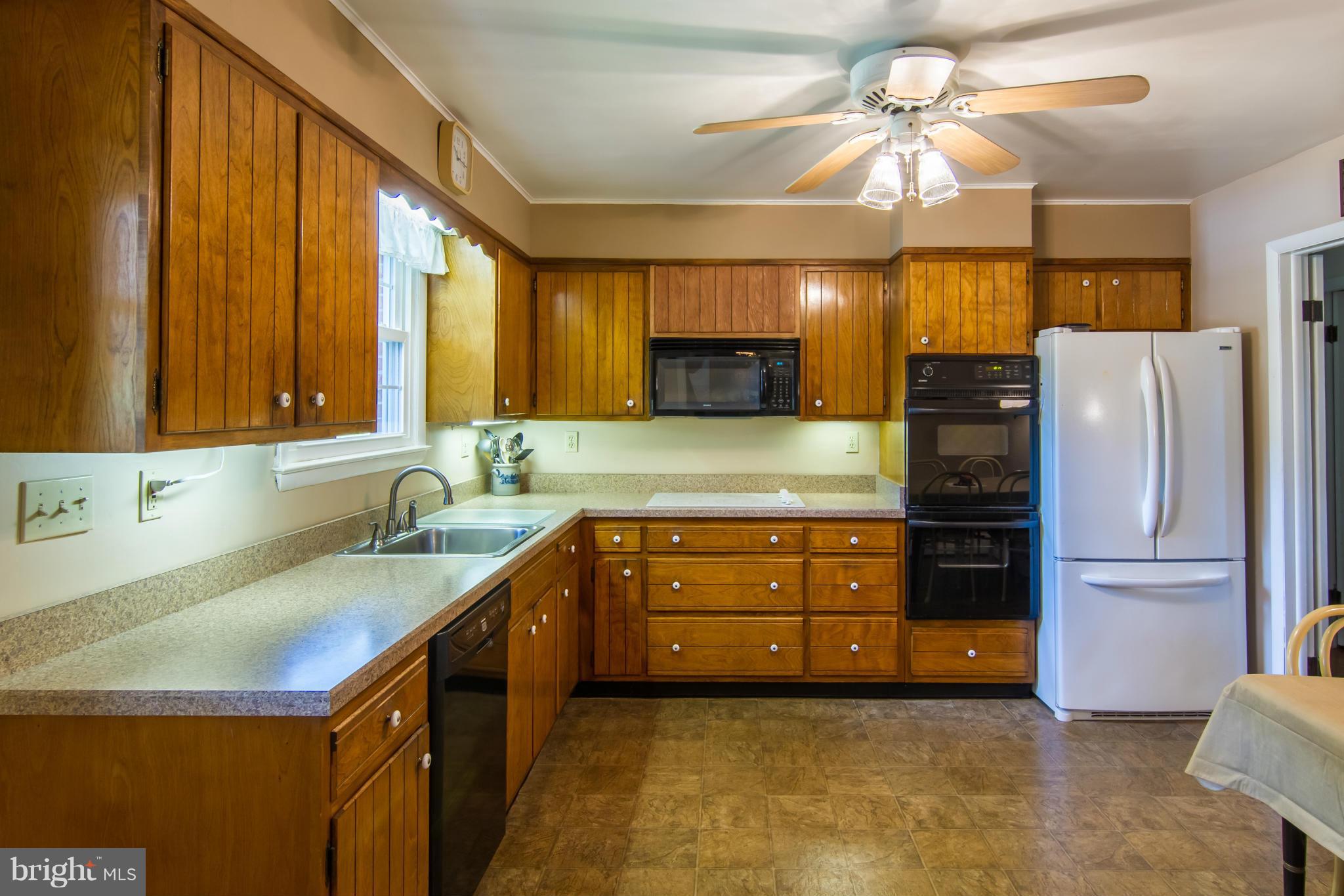 4609 Carroll Manor Road Baldwin, MD 21013 - Photo 11 of 29 Kitchen - view 1