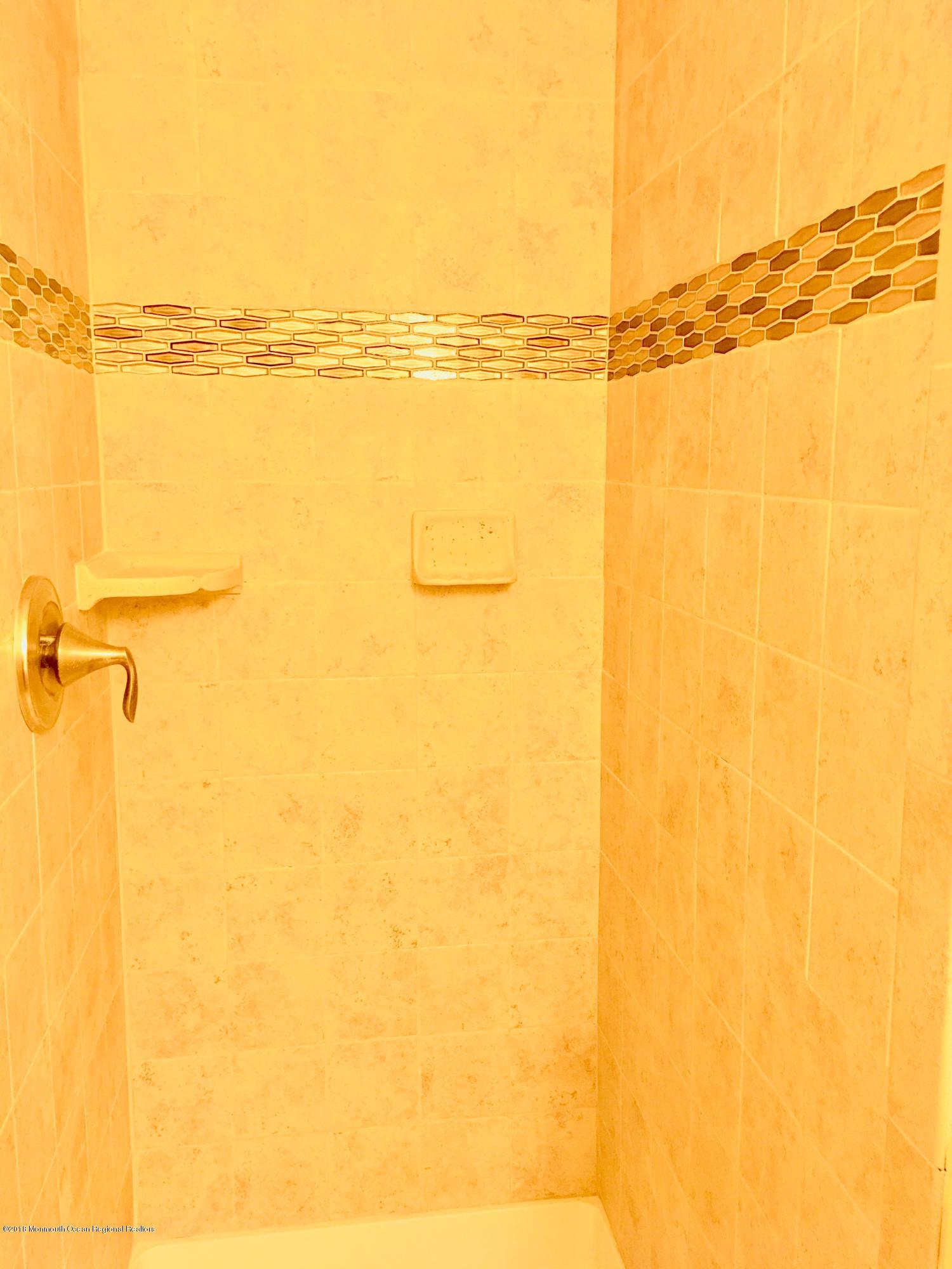 16 Carlisle Road Toms River, NJ 08757 - Photo 11 of 18 IMG-3932 (2)-16