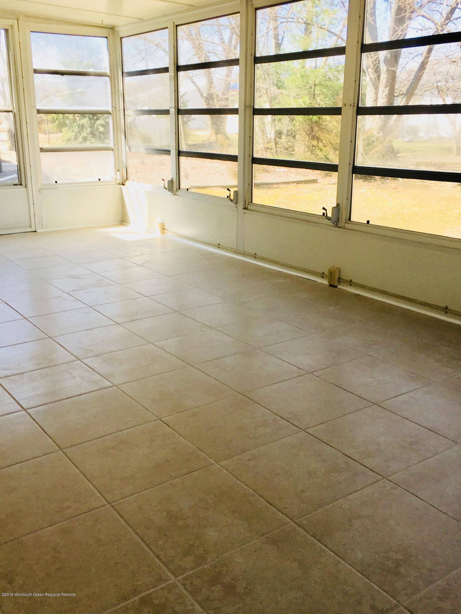 16 Carlisle Road Toms River, NJ 08757 - Photo 15 of 18 IMG-3922-16