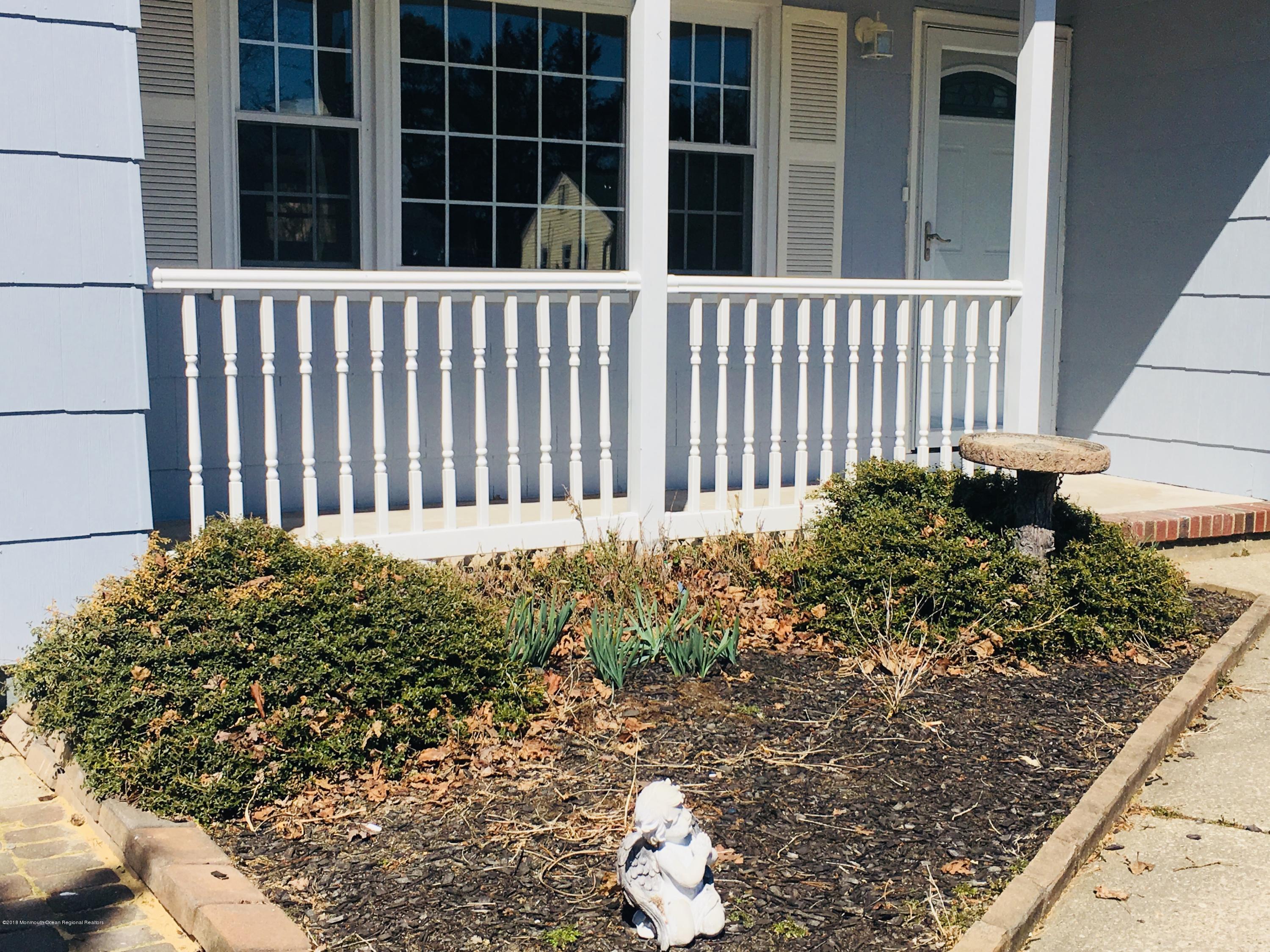 16 Carlisle Road Toms River, NJ 08757 - Photo 3 of 18 IMG-3908-16