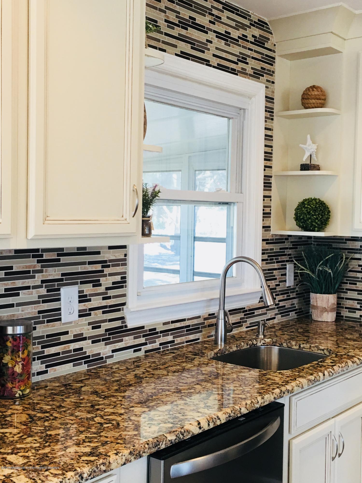 16 Carlisle Road Toms River, NJ 08757 - Photo 6 of 18 IMG-3916-16