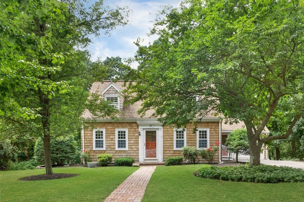 27 Strathmore Road Wakefield, MA 01880 - Photo 3 of 40 Gallery Image 3