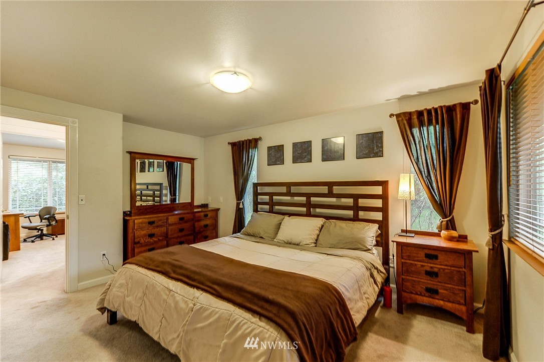 2426 172nd Place Southeast Bothell, WA 98012 - Photo 7 of 15 Gallery Image 7