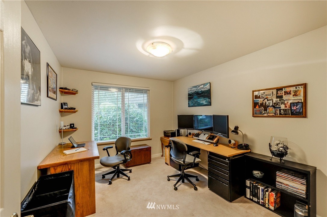 2426 172nd Place Southeast Bothell, WA 98012 - Photo 9 of 15 Gallery Image 9