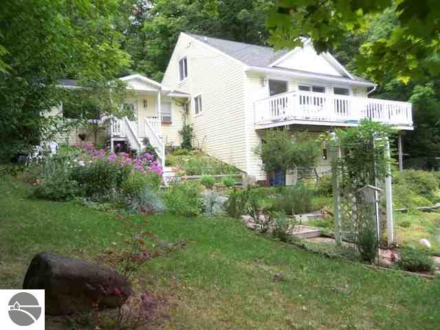 1468 West River Road Traverse City, MI 49696 - Photo 1 of 25 1739783.JPG