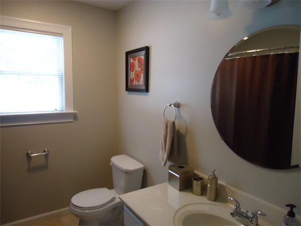 33 Howard Street West Springfield, MA 01089 - Photo 13 of 15 Gallery Image 13