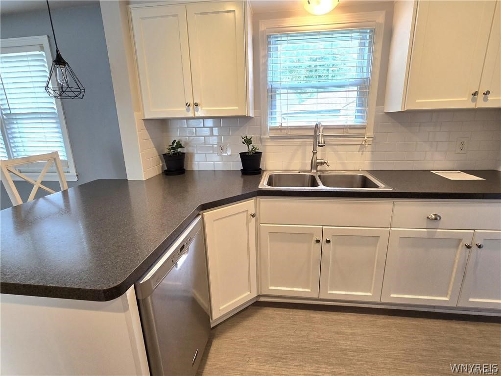 233 Rosedale Boulevard Amherst, NY 14226 - Photo 2 of 32 Gallery Image 2